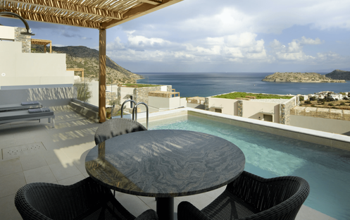 Family Duplex with Private Pool & Pool Basement Level Sea View